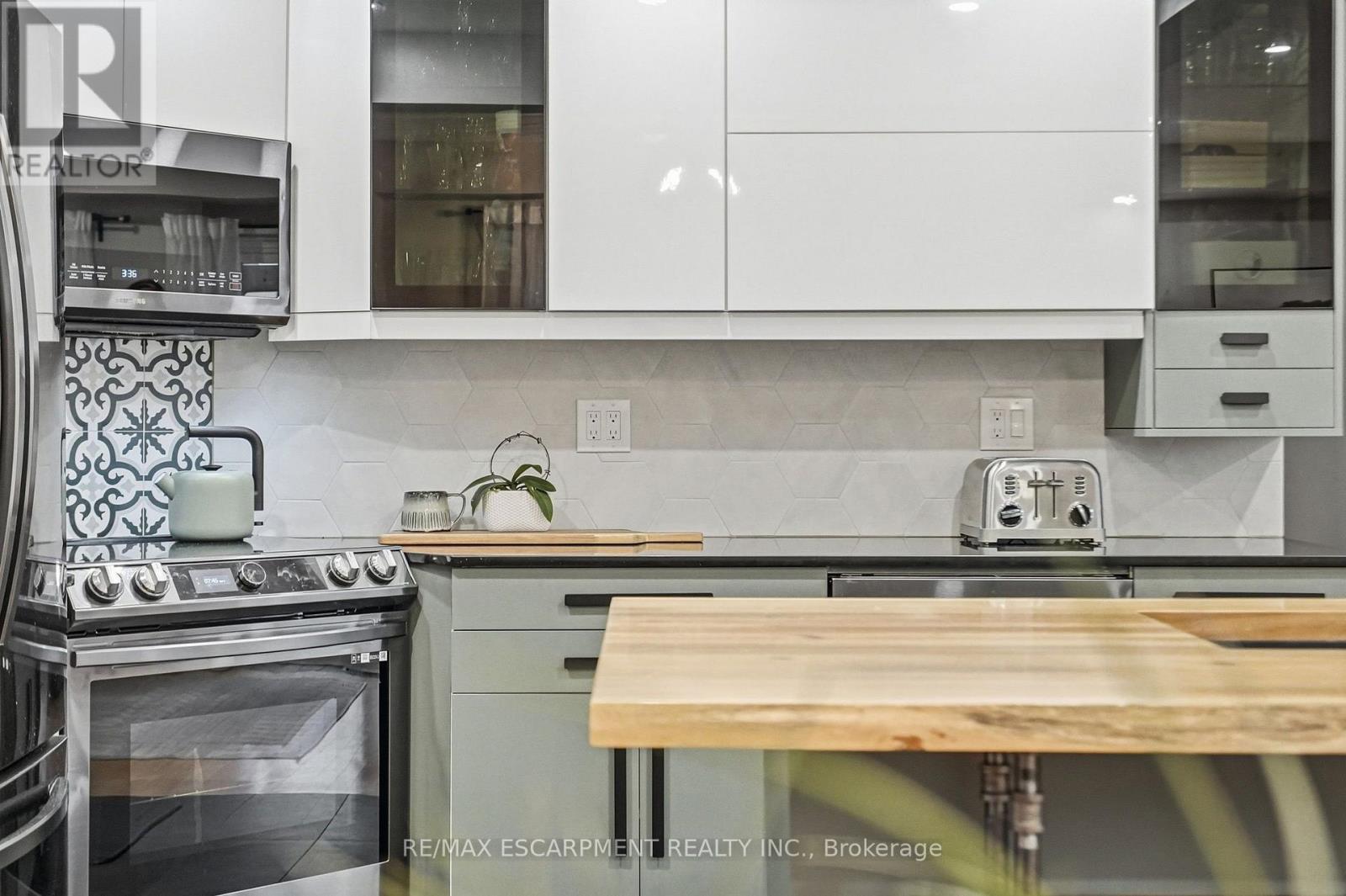 42 Kildonan Crescent Property Photo 8