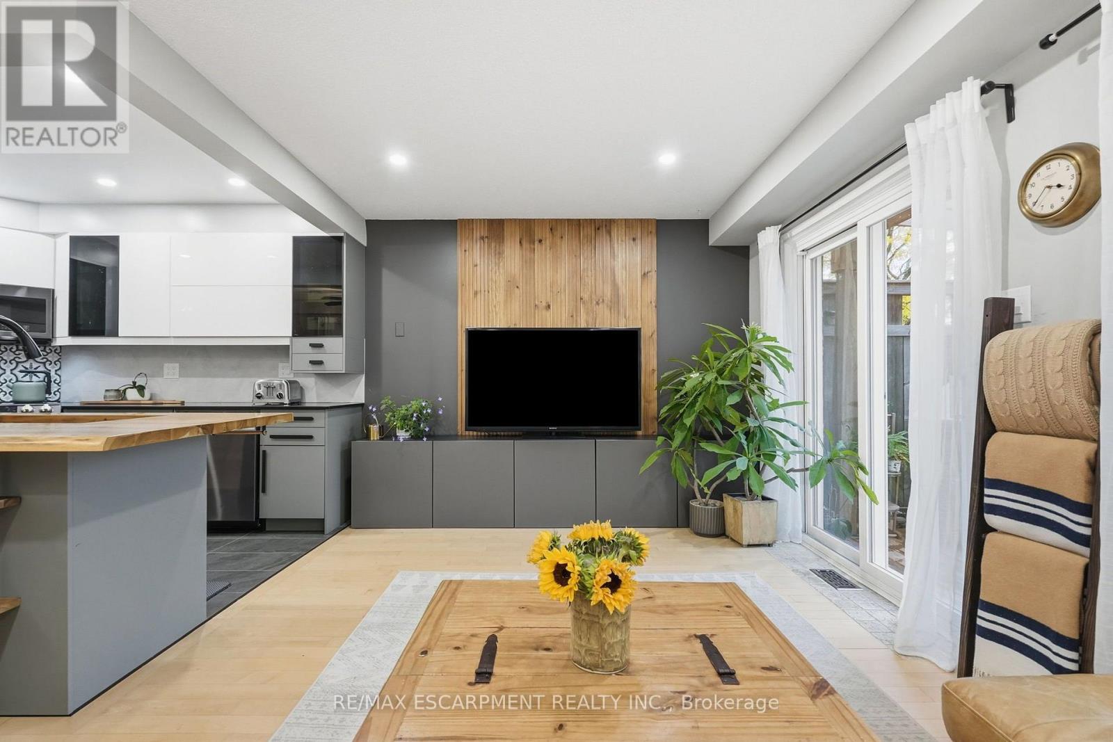 42 Kildonan Crescent Property Photo 16