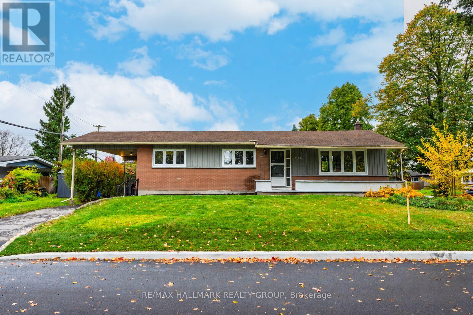 926 Elsett Drive Property Photo 1