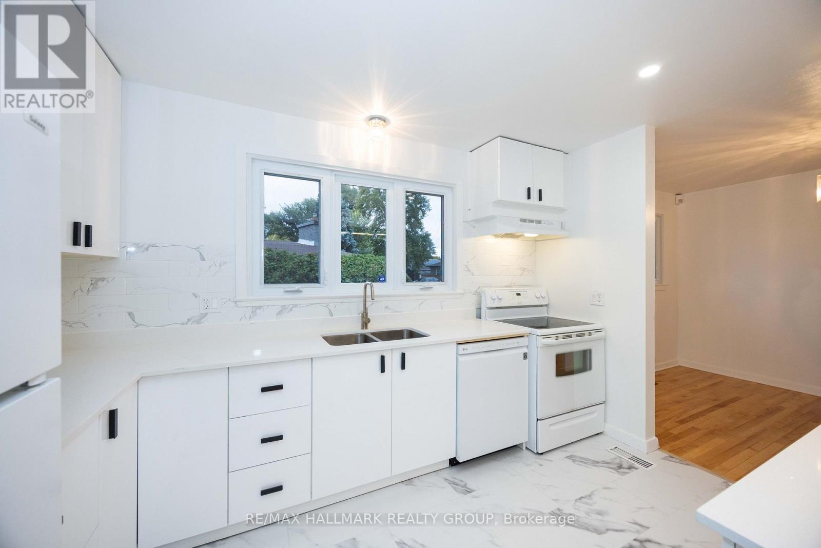 926 Elsett Drive Property Photo 16
