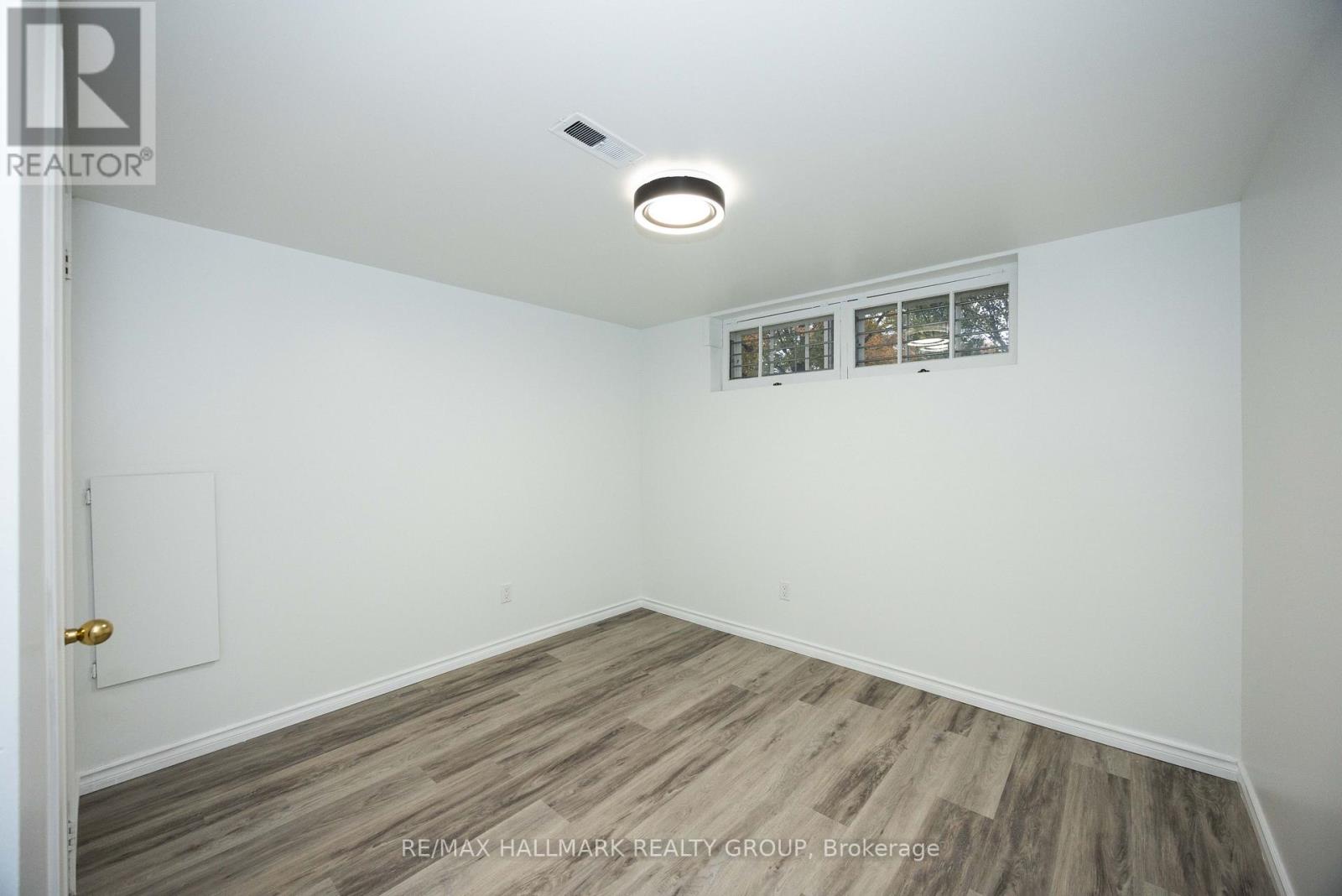 926 Elsett Drive Property Photo 30