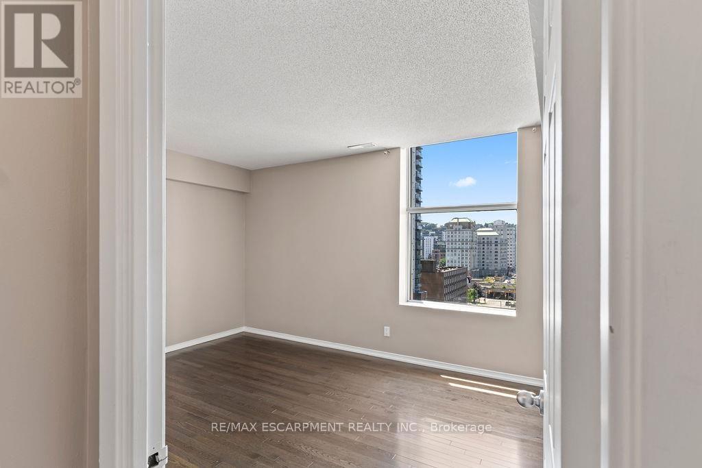 810 - 36 James Street S Property Photo 25