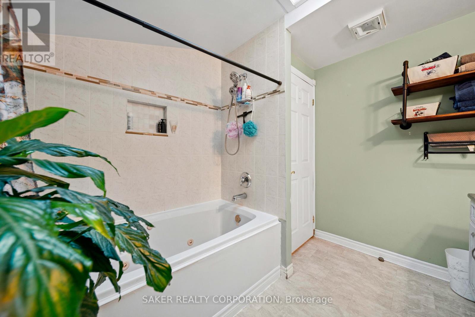 119 Clarence Street Property Photo 13