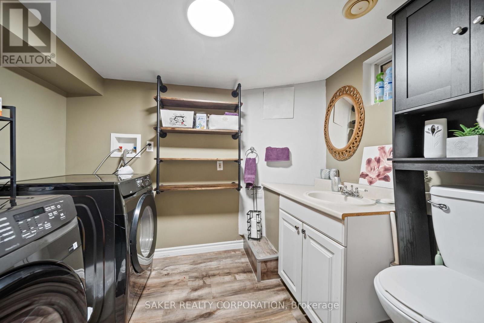 119 Clarence Street Property Photo 27
