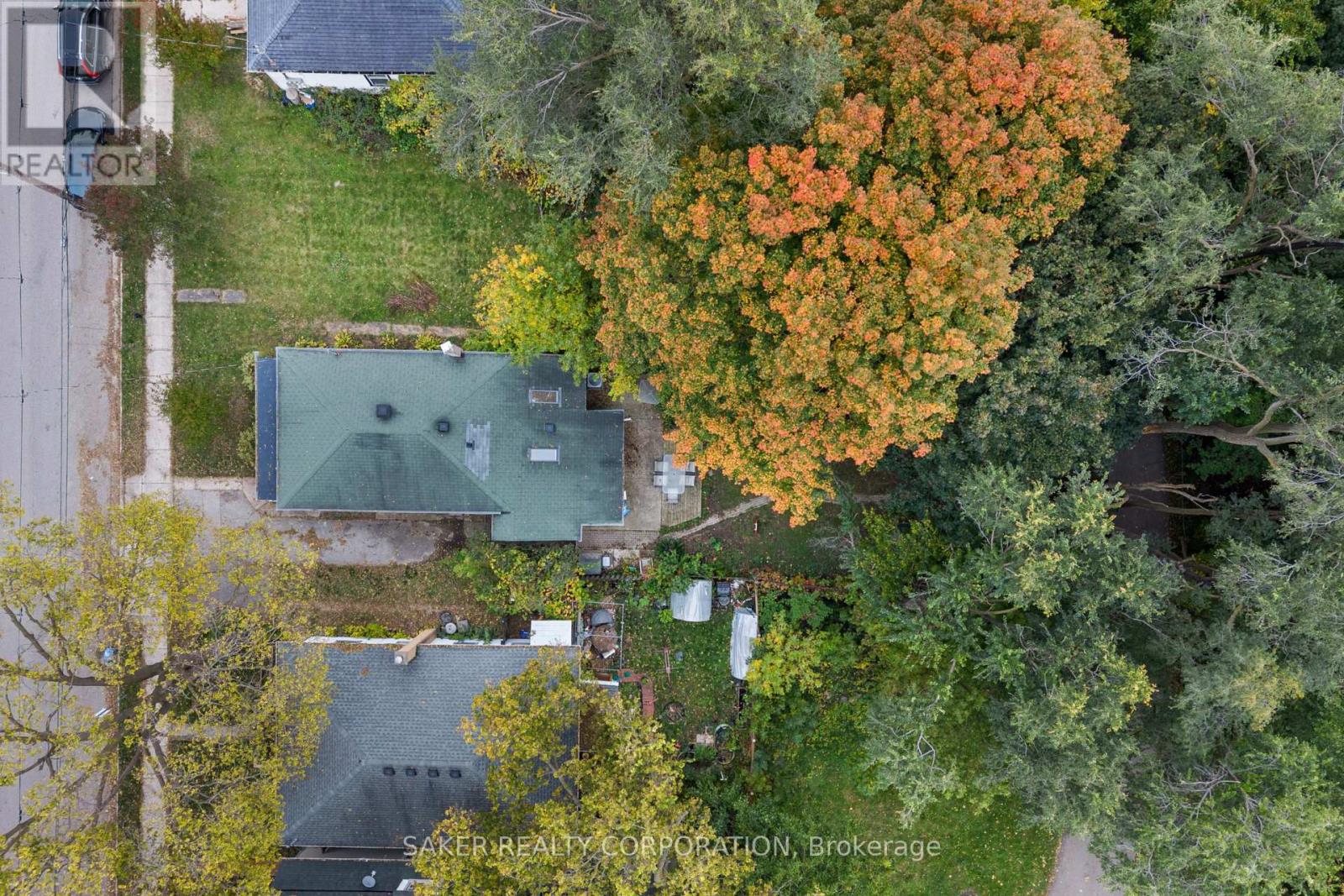 119 Clarence Street Property Photo 35