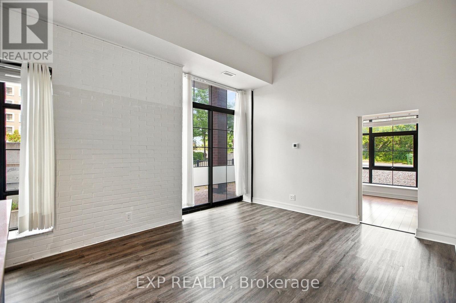 109 - 555 Anand Private Property Photo 14