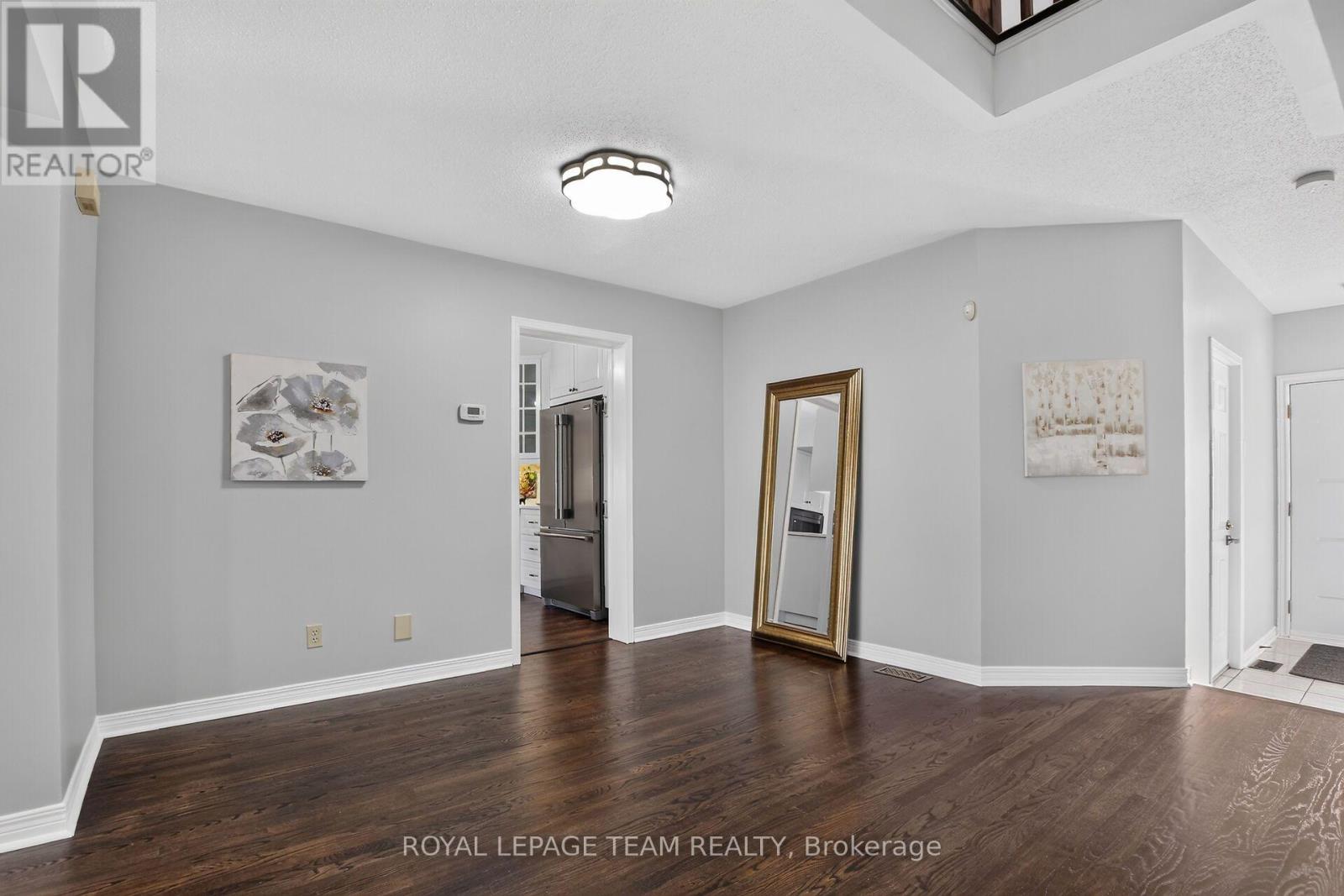 253 Knudson Drive Property Photo 13