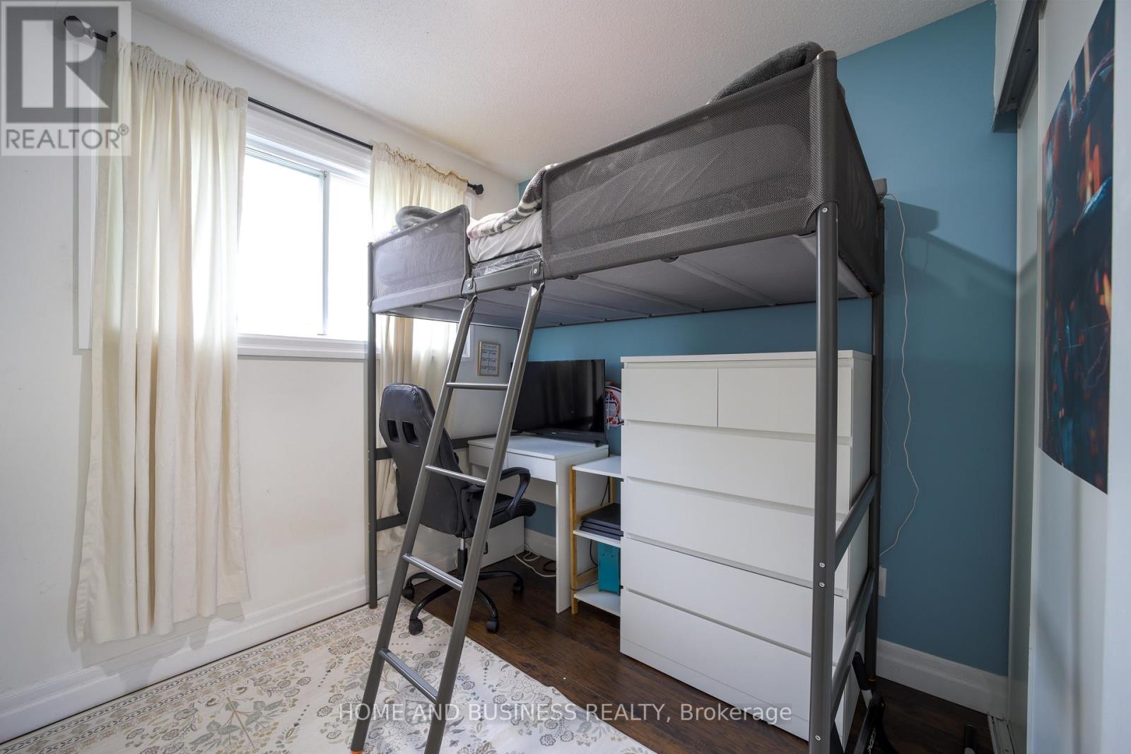 1 D'aubigny Road Property Photo 22
