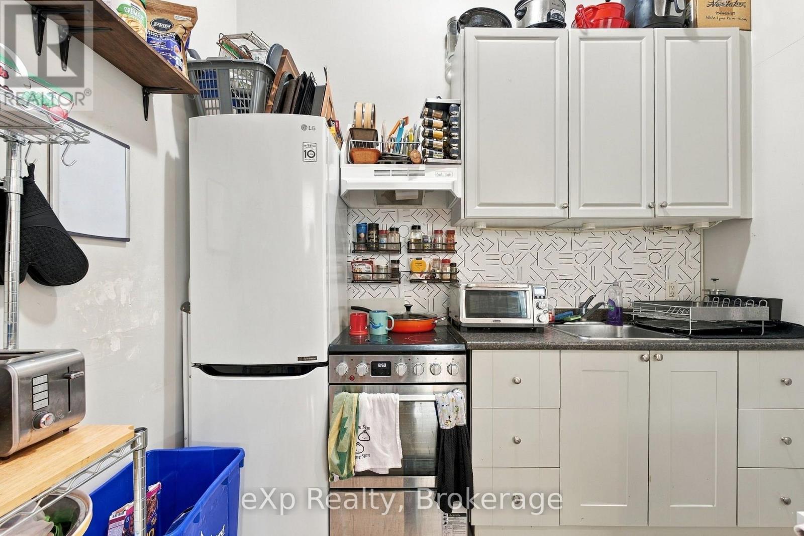 3 - 24 Wellington Street Property Photo 9