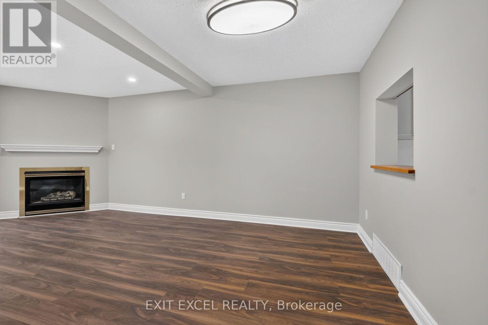 2712 Baseline Road Property Photo 14