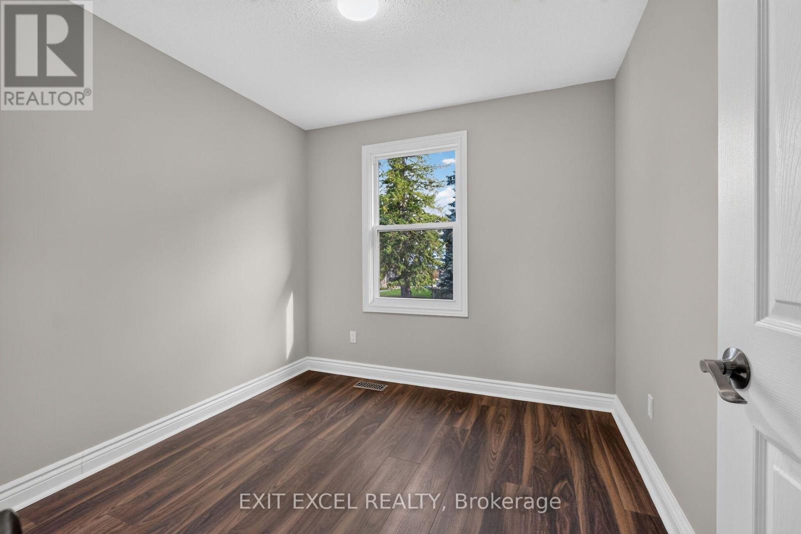 2712 Baseline Road Property Photo 23