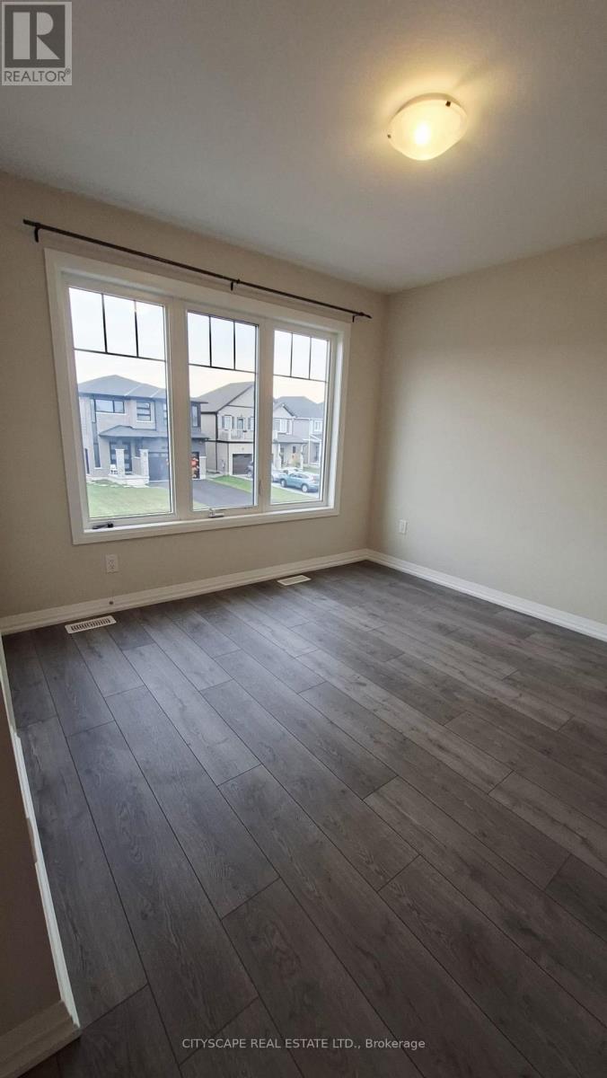 69 Bur Oak Drive Property Photo 11