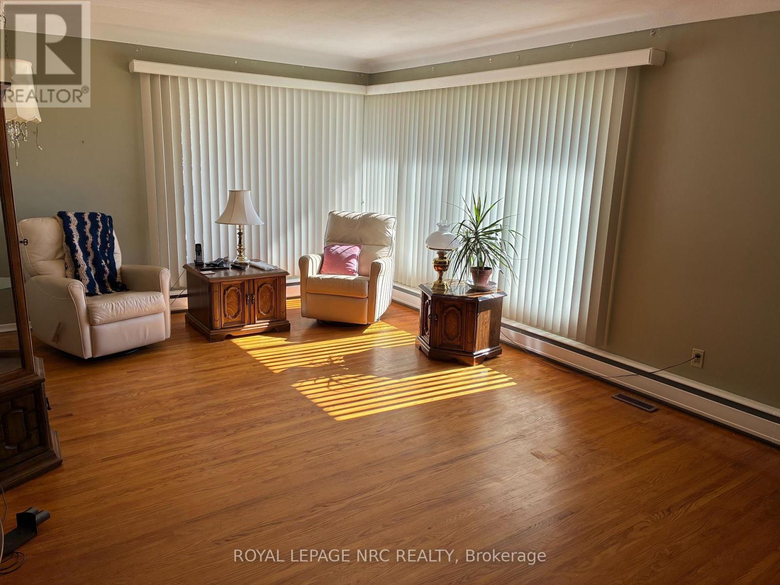 6725 Randy Drive Property Photo 5