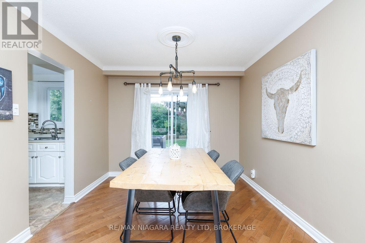 3360 Baker Crescent Property Photo 7