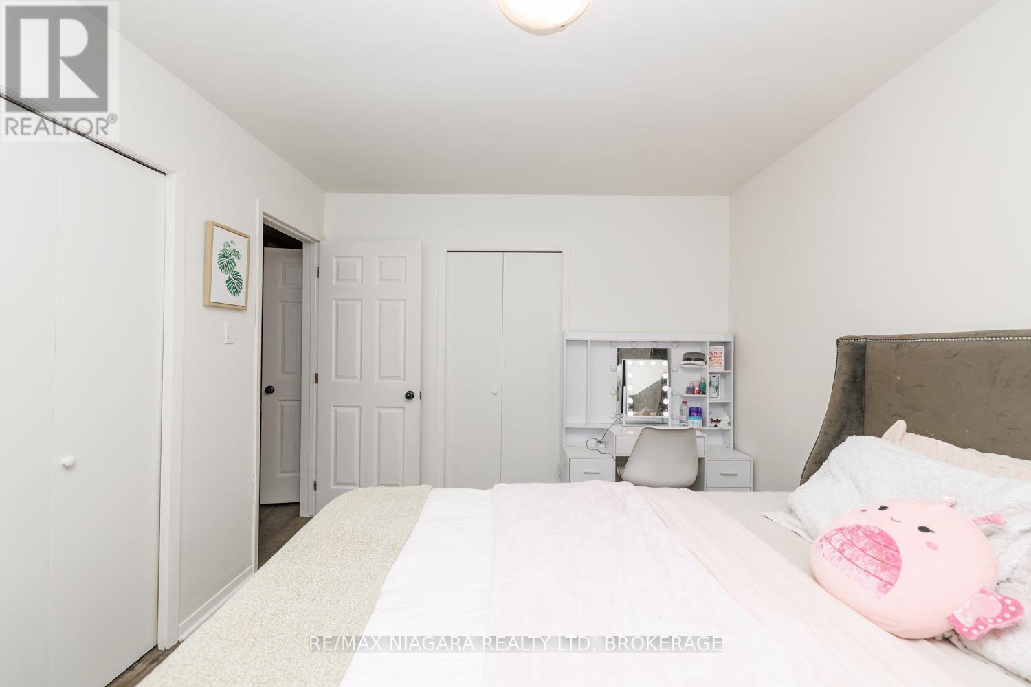 3360 Baker Crescent Property Photo 14