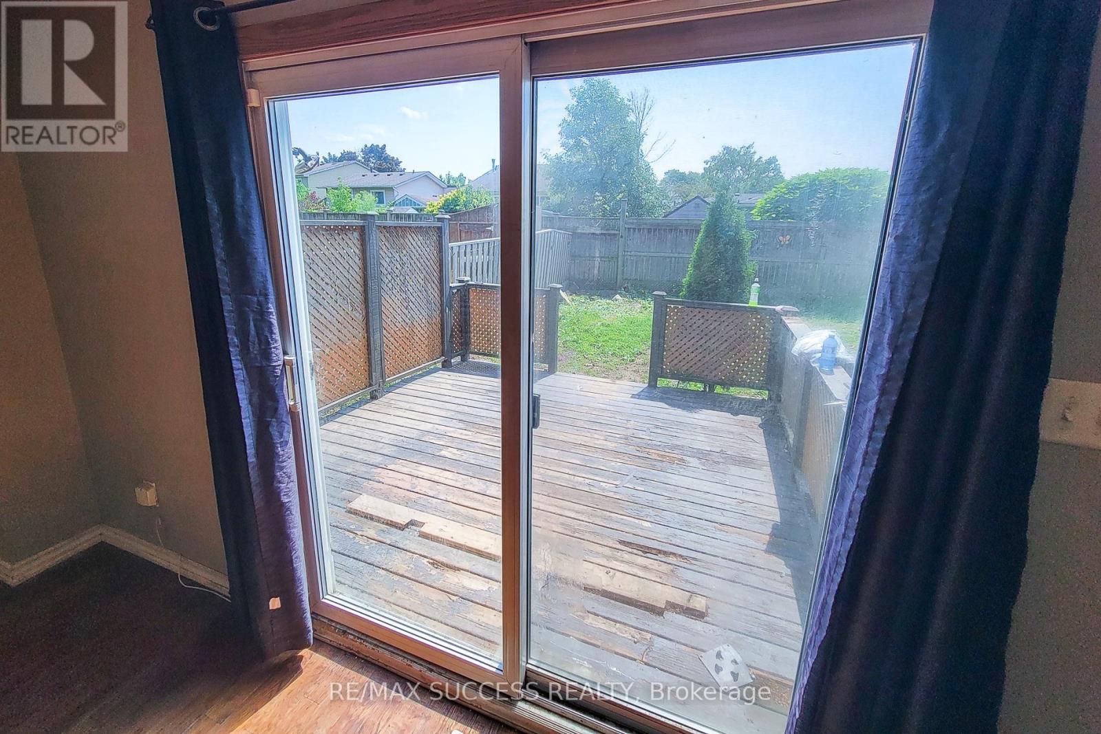 42 Enfield Crescent Property Photo 12
