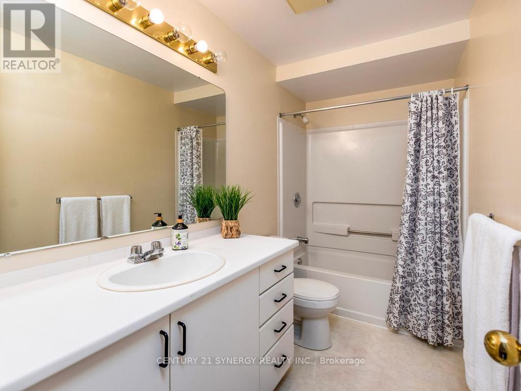 80 - 22c Maple Ridge Crescent Property Photo 22