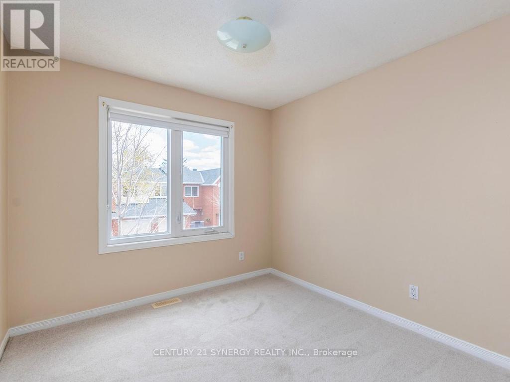 80 - 22c Maple Ridge Crescent Property Photo 23