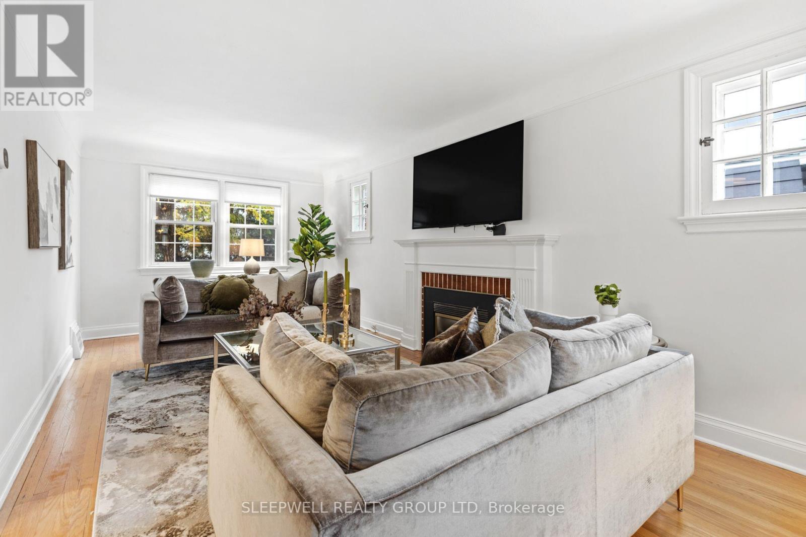 568 Golden Avenue Property Photo 2