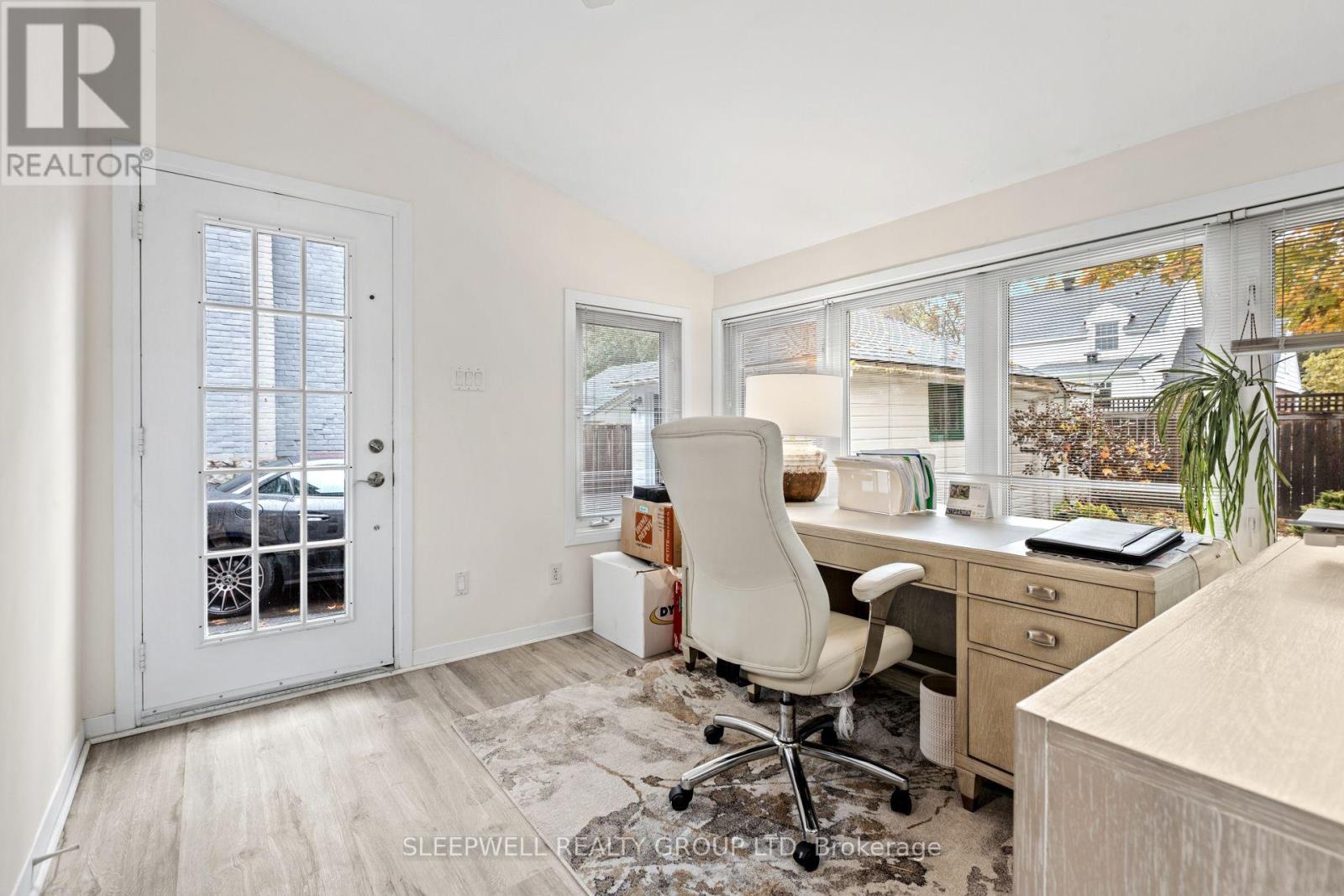 568 Golden Avenue Property Photo 11