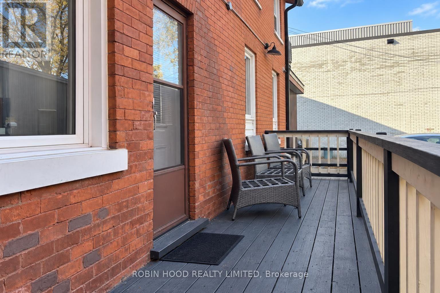 322 Lyon Street N Property Photo 25
