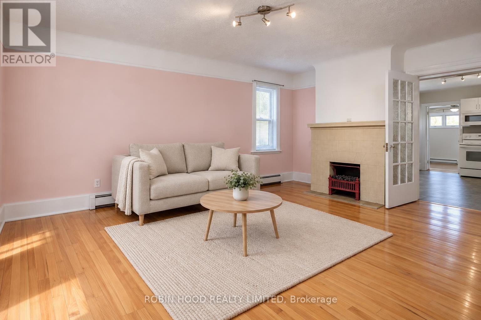 322 Lyon Street N Property Photo 27
