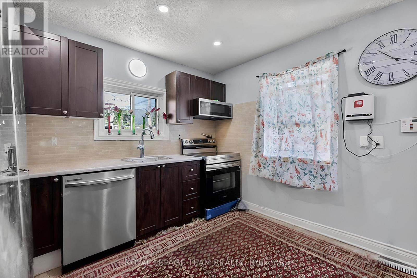 105 Jolliet Avenue Property Photo 10