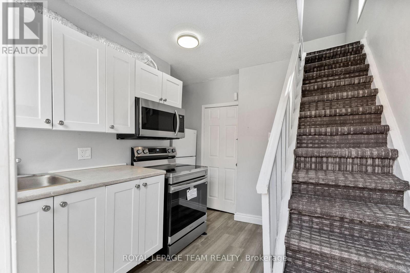105 Jolliet Avenue Property Photo 24