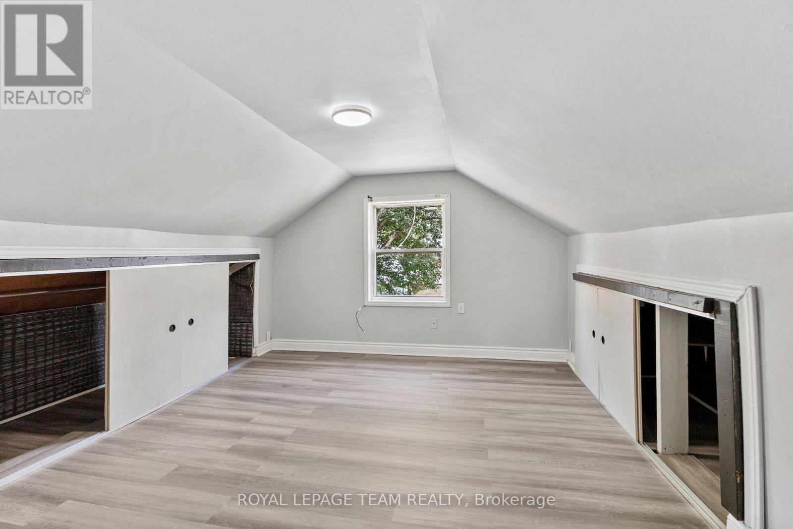 105 Jolliet Avenue Property Photo 28