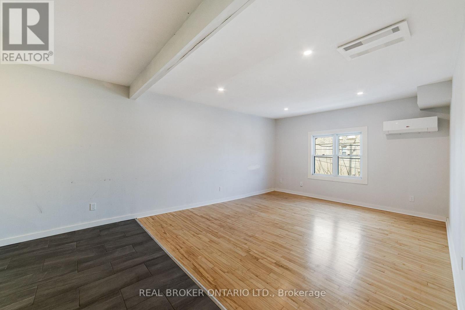 208 Mary Street Property Photo 18