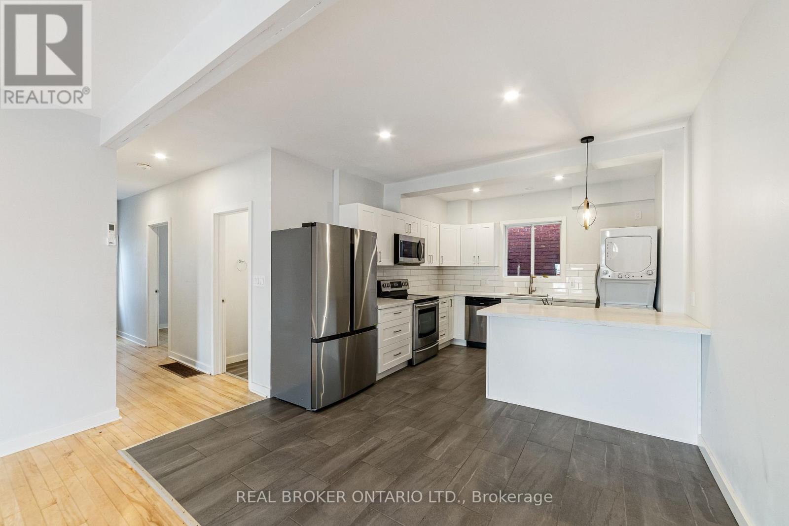 208 Mary Street Property Photo 20