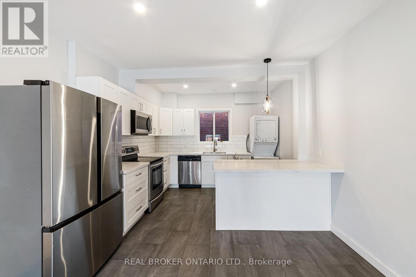 208 Mary Street Property Photo 21