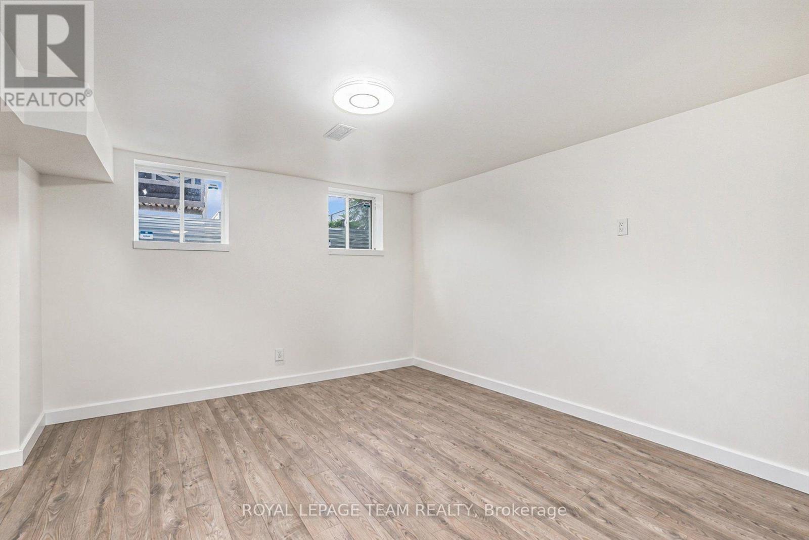 622 Malahat Way Property Photo 24