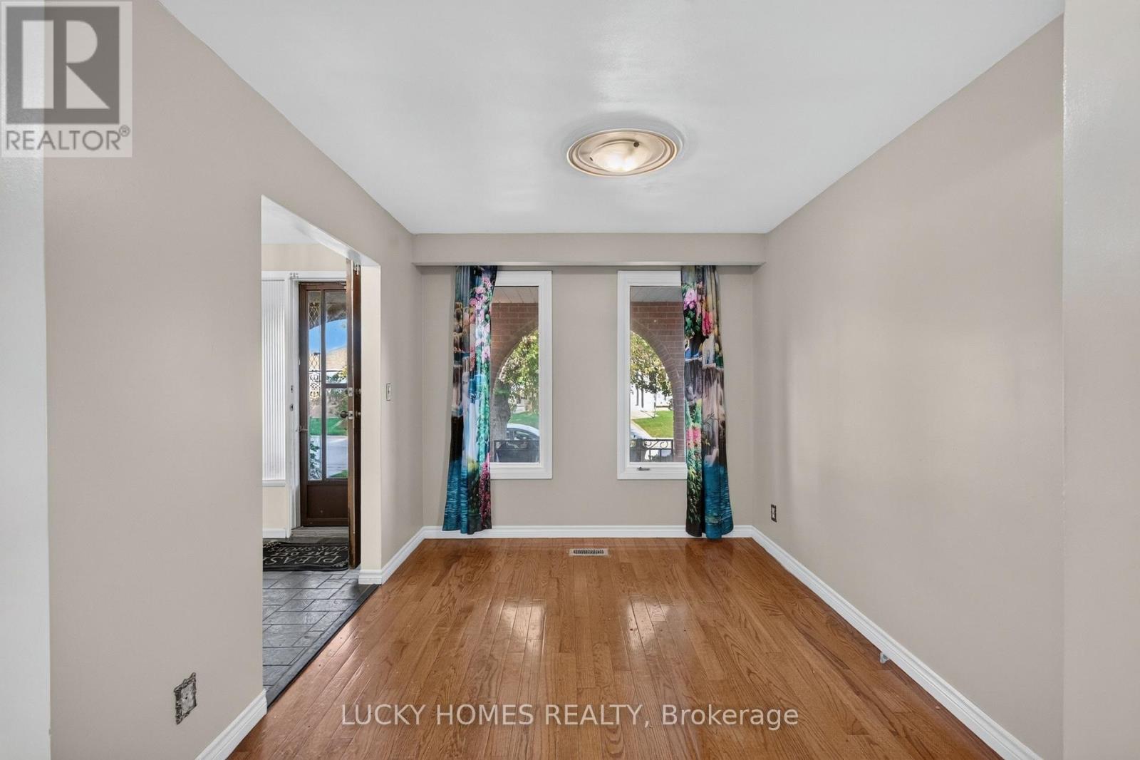 3061 Lloyd George Boulevard Property Photo 20