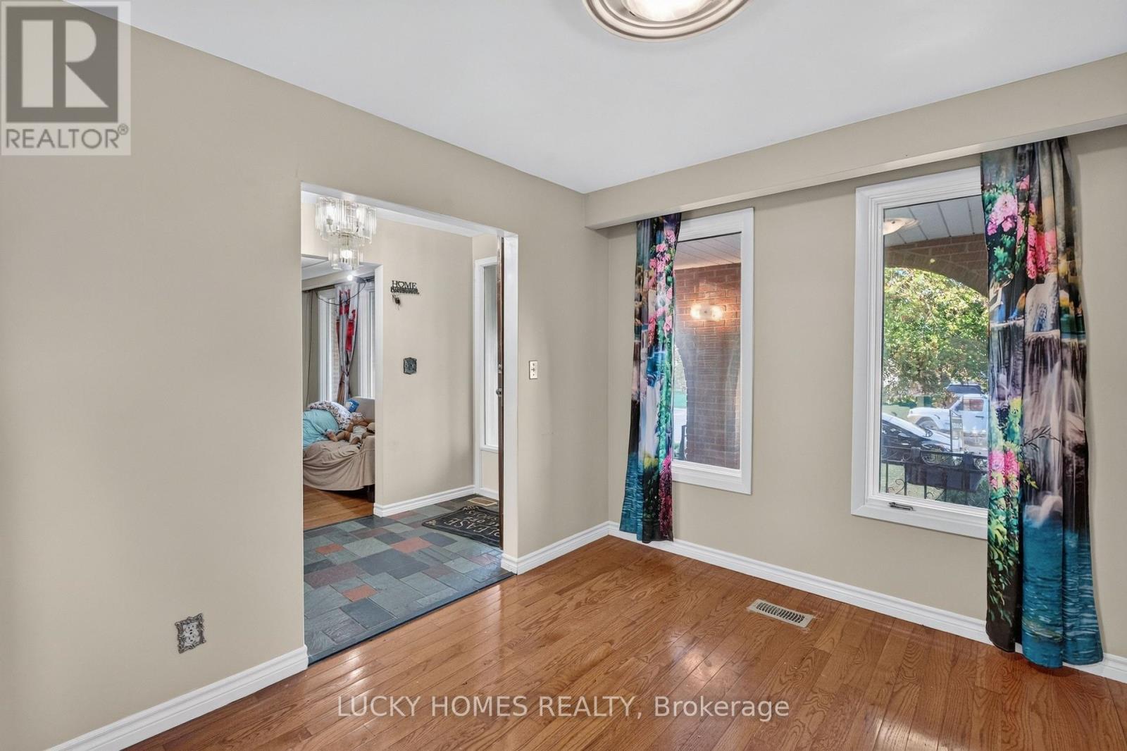 3061 Lloyd George Boulevard Property Photo 21