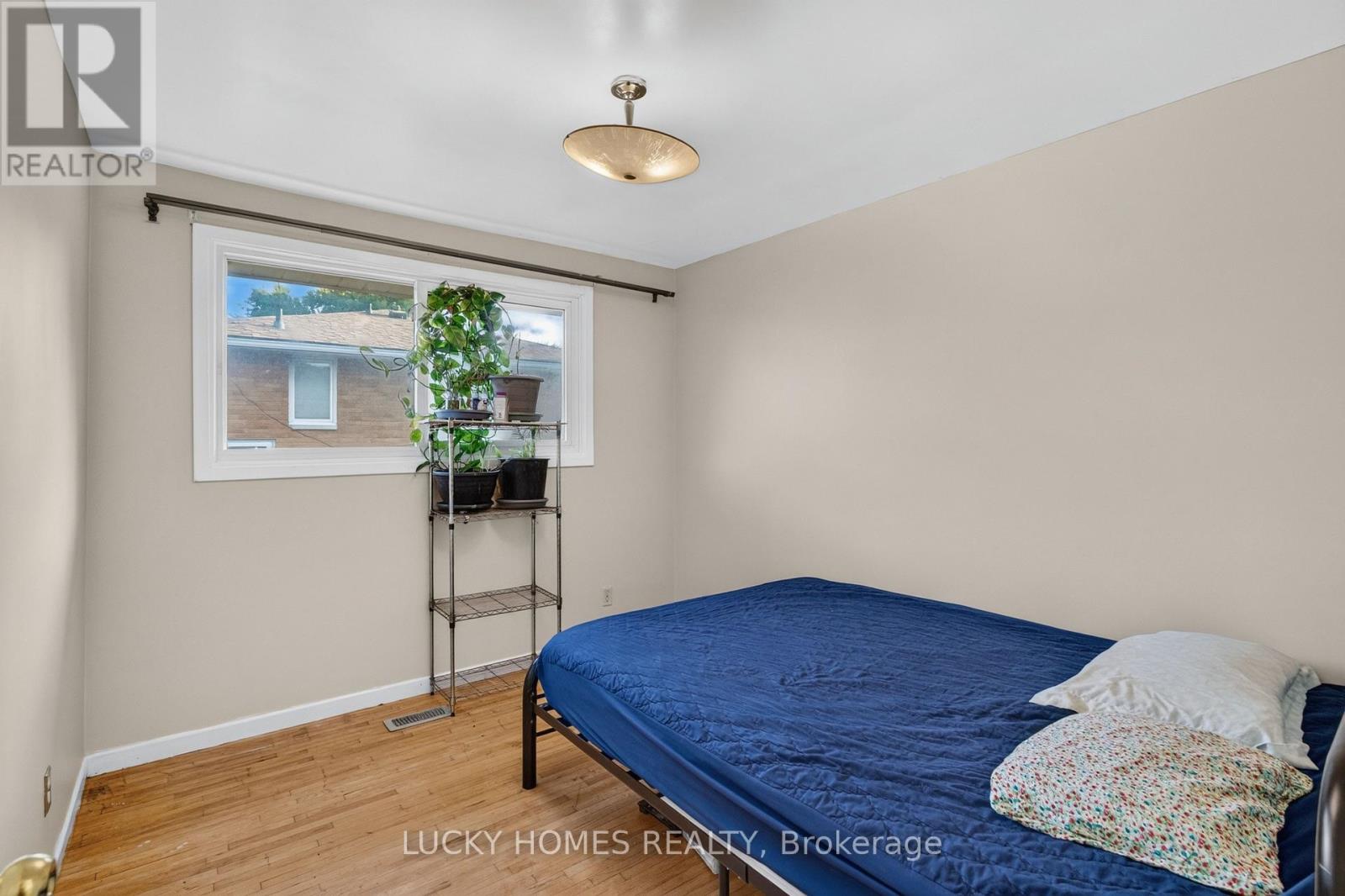 3061 Lloyd George Boulevard Property Photo 24