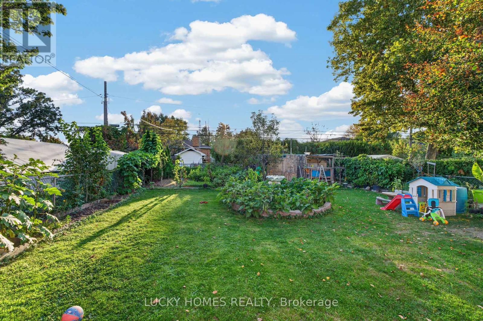 3061 Lloyd George Boulevard Property Photo 50