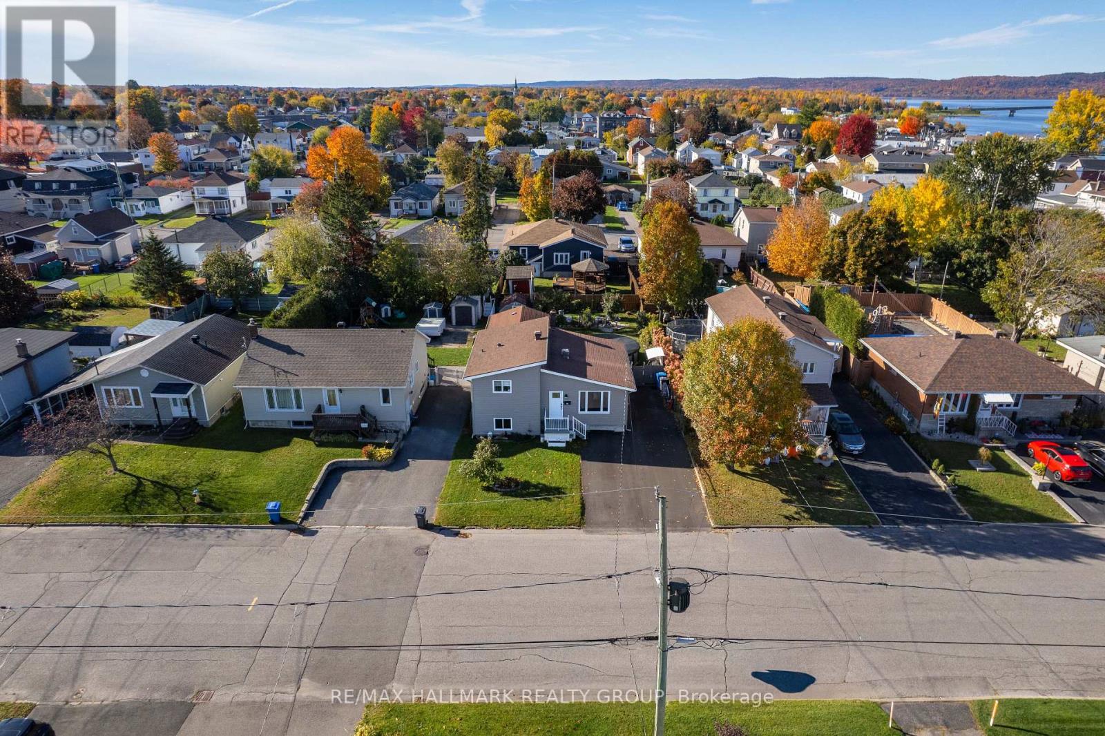 312 Dufferin Street Property Photo 2