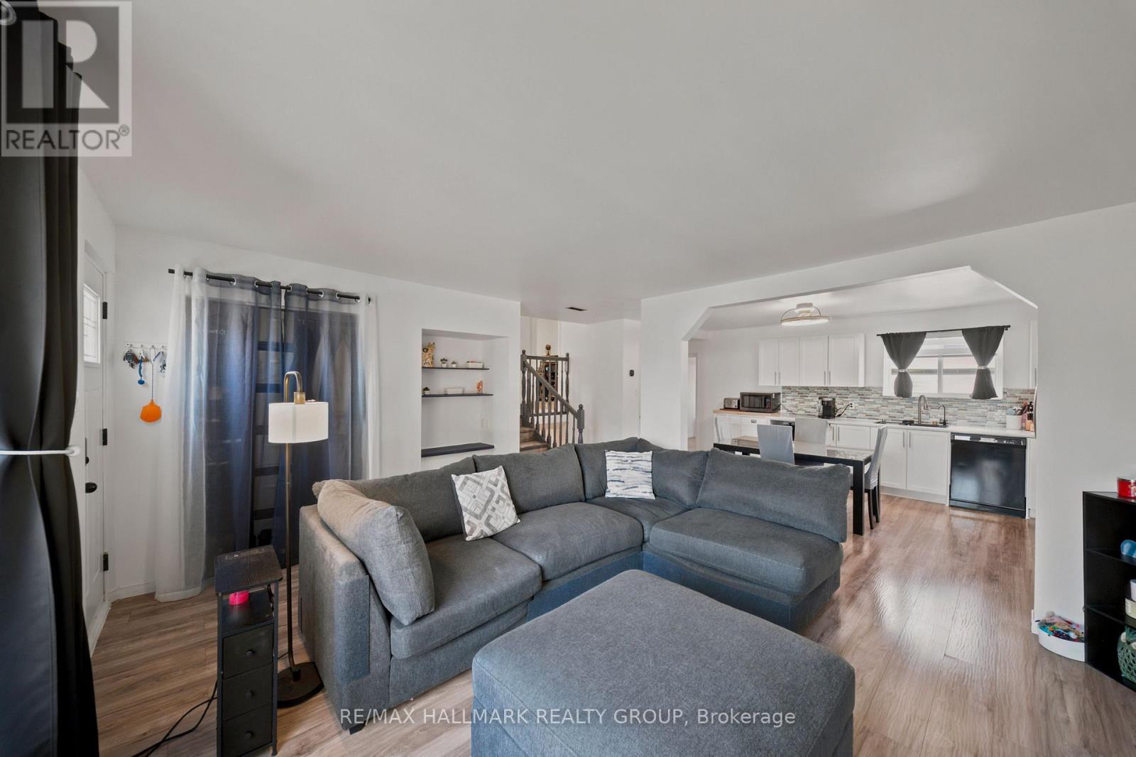 312 Dufferin Street Property Photo 5