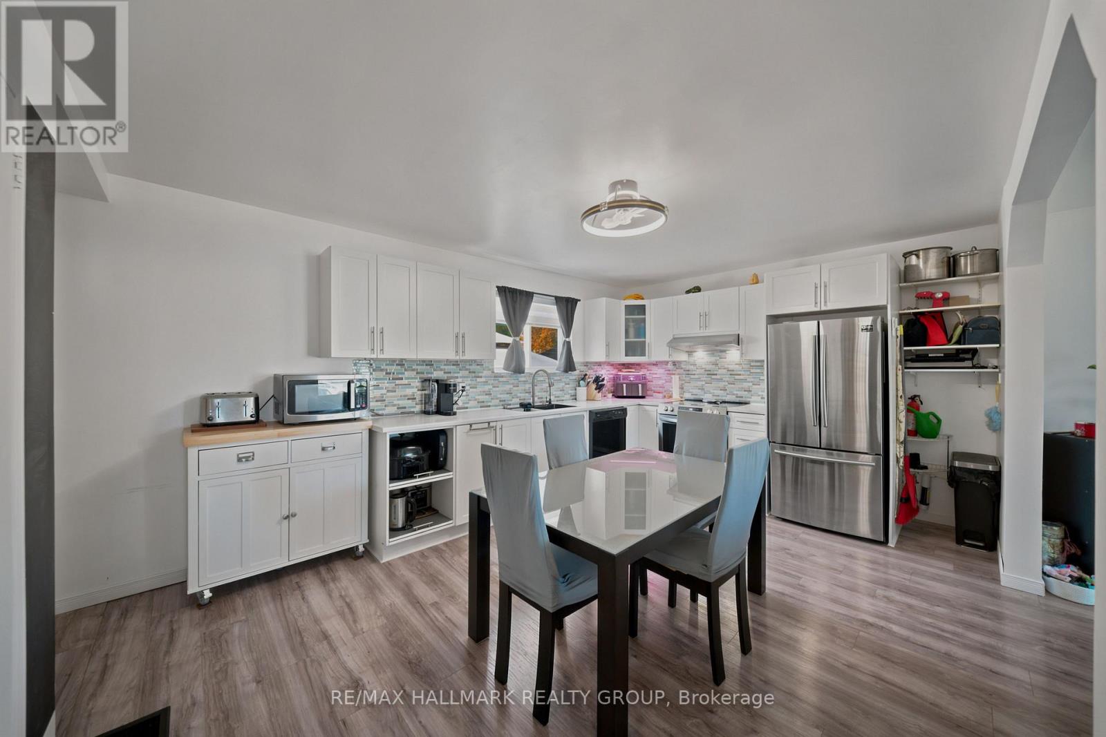 312 Dufferin Street Property Photo 6