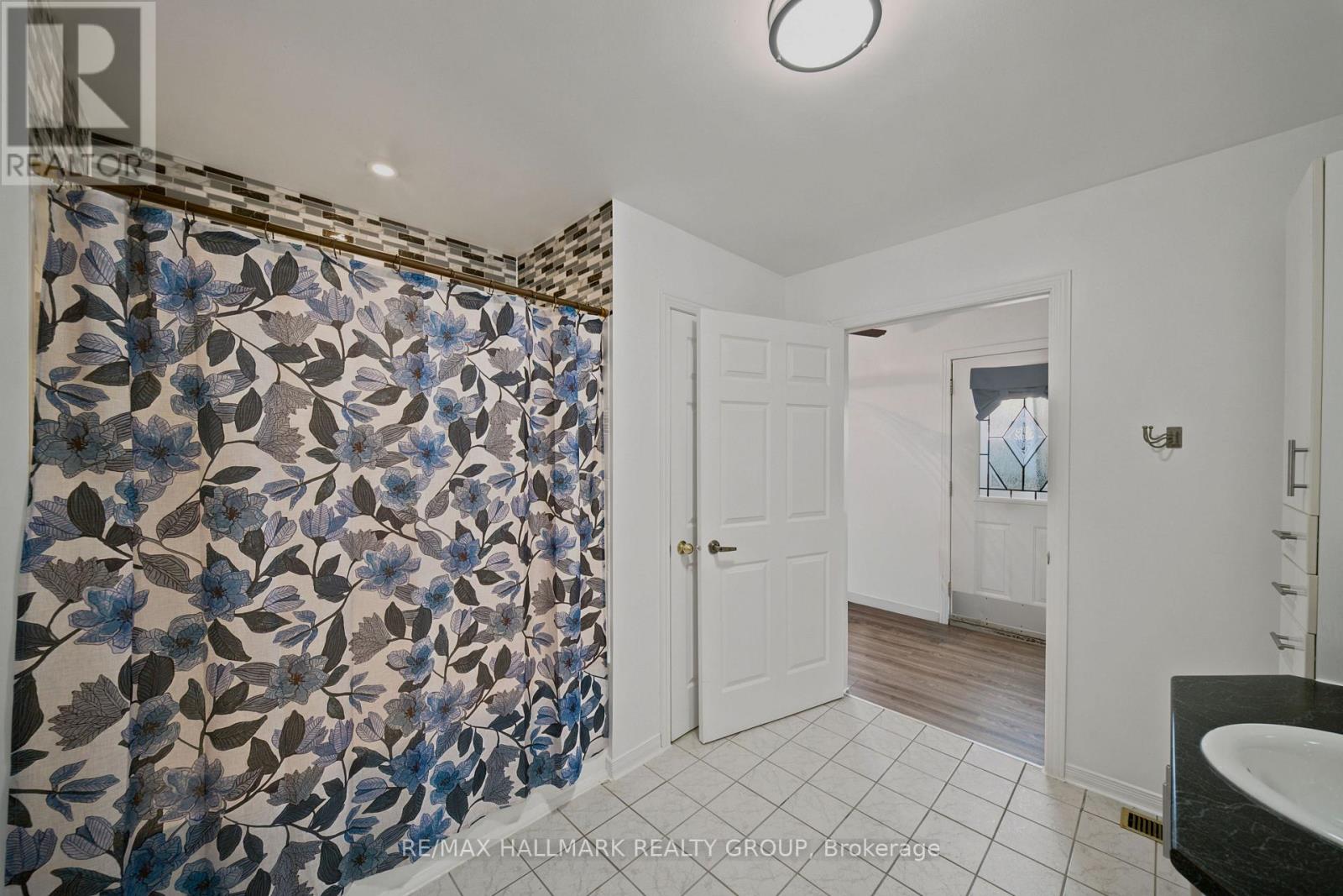312 Dufferin Street Property Photo 19