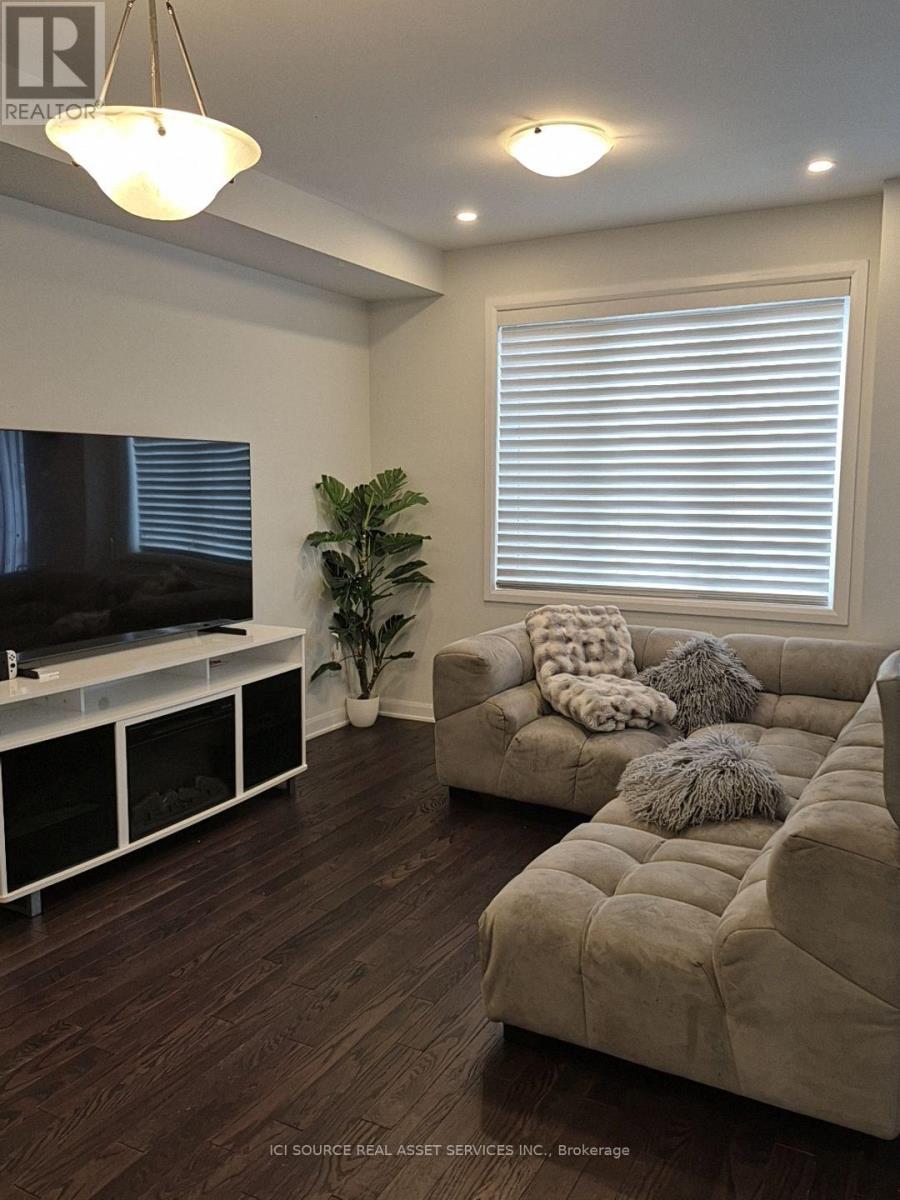 351 Raheen Court Property Photo 4