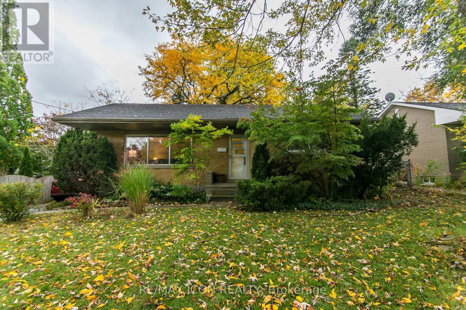 201 Dawson Street Property Photo 2