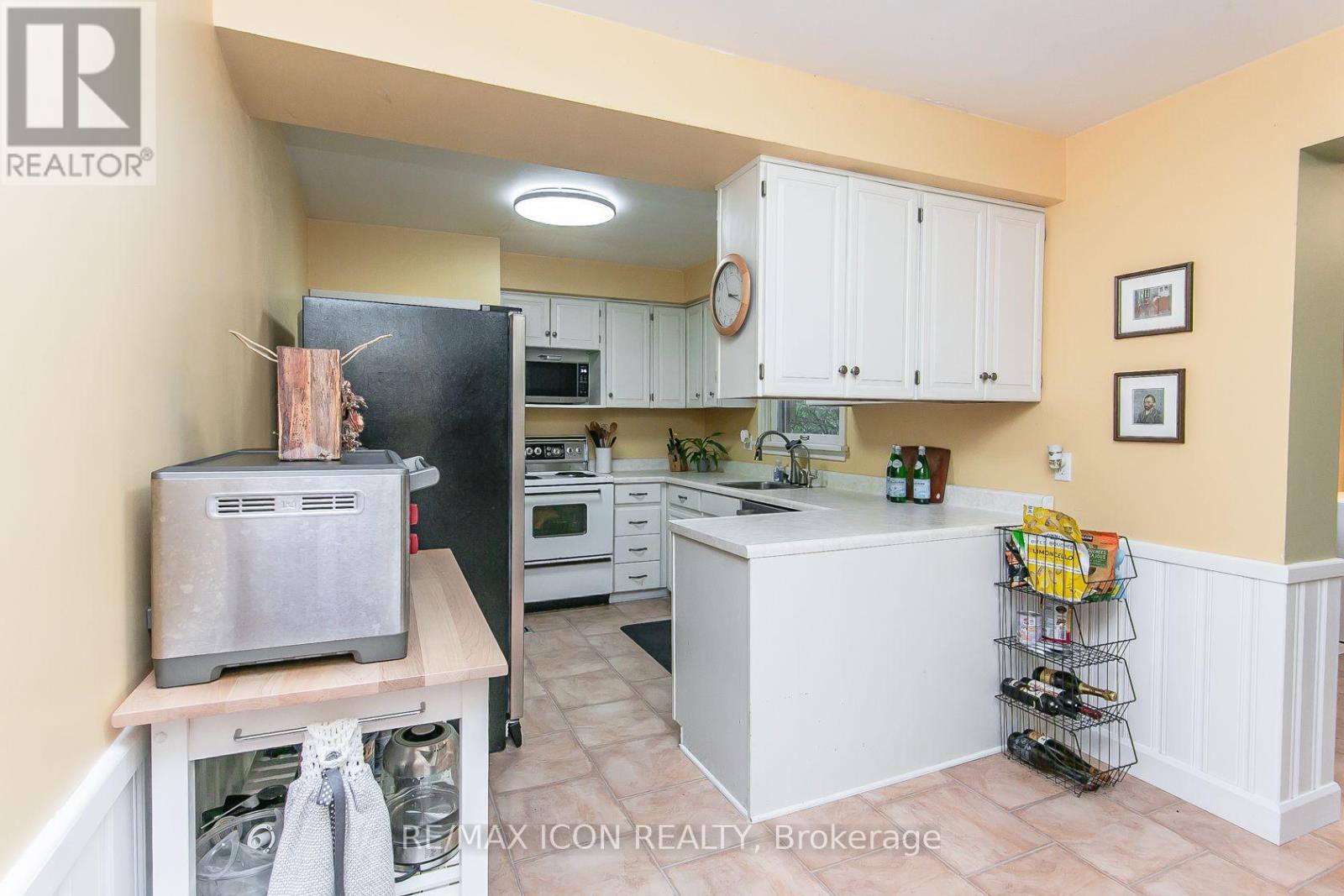 201 Dawson Street Property Photo 8
