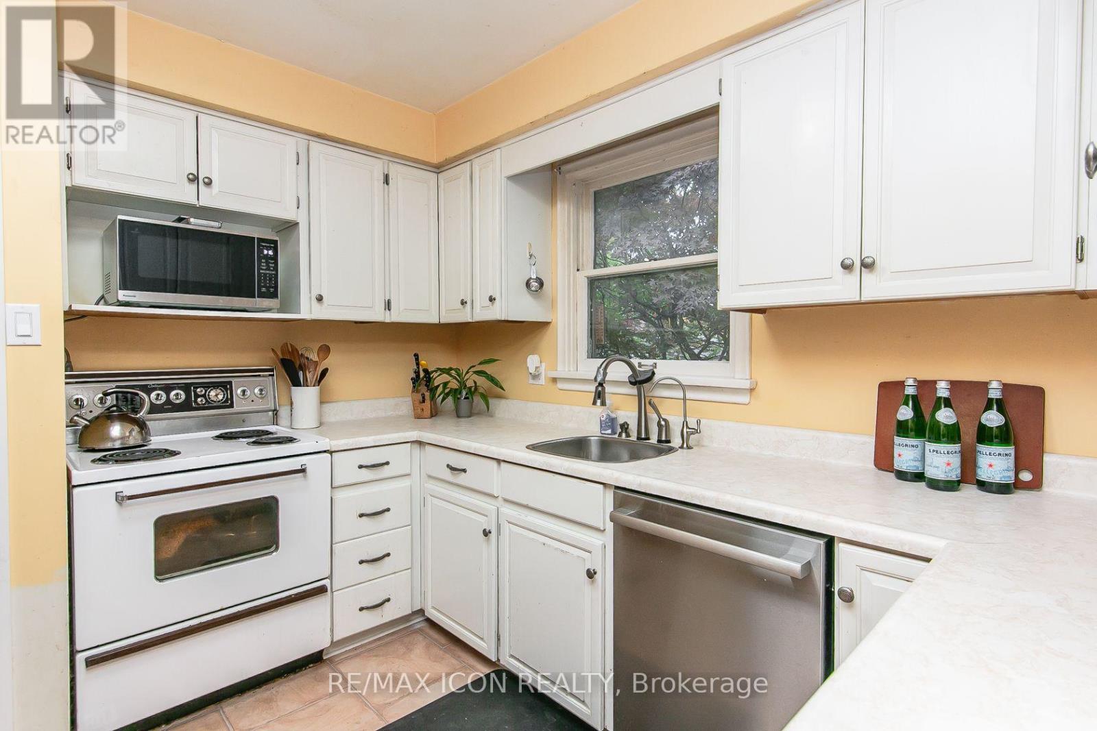 201 Dawson Street Property Photo 9
