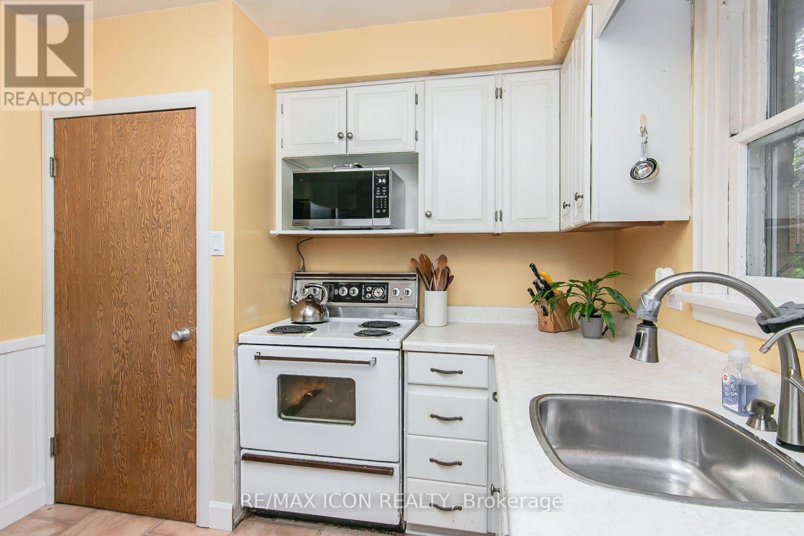 201 Dawson Street Property Photo 10