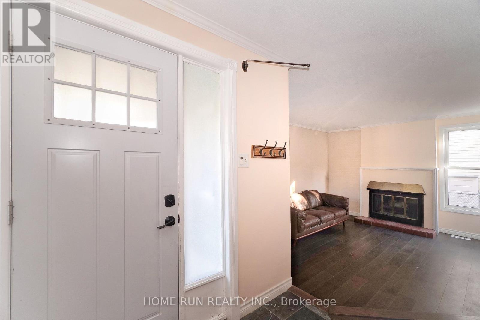 1484 Forest Valley Drive Property Photo 3