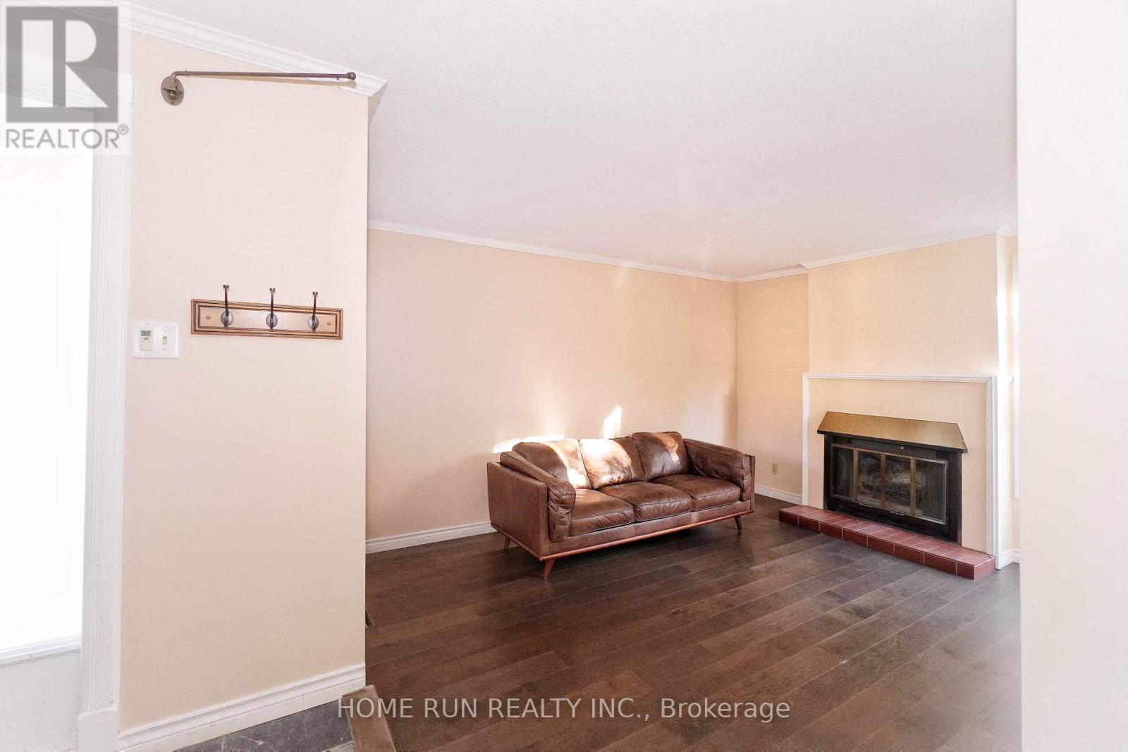 1484 Forest Valley Drive Property Photo 4