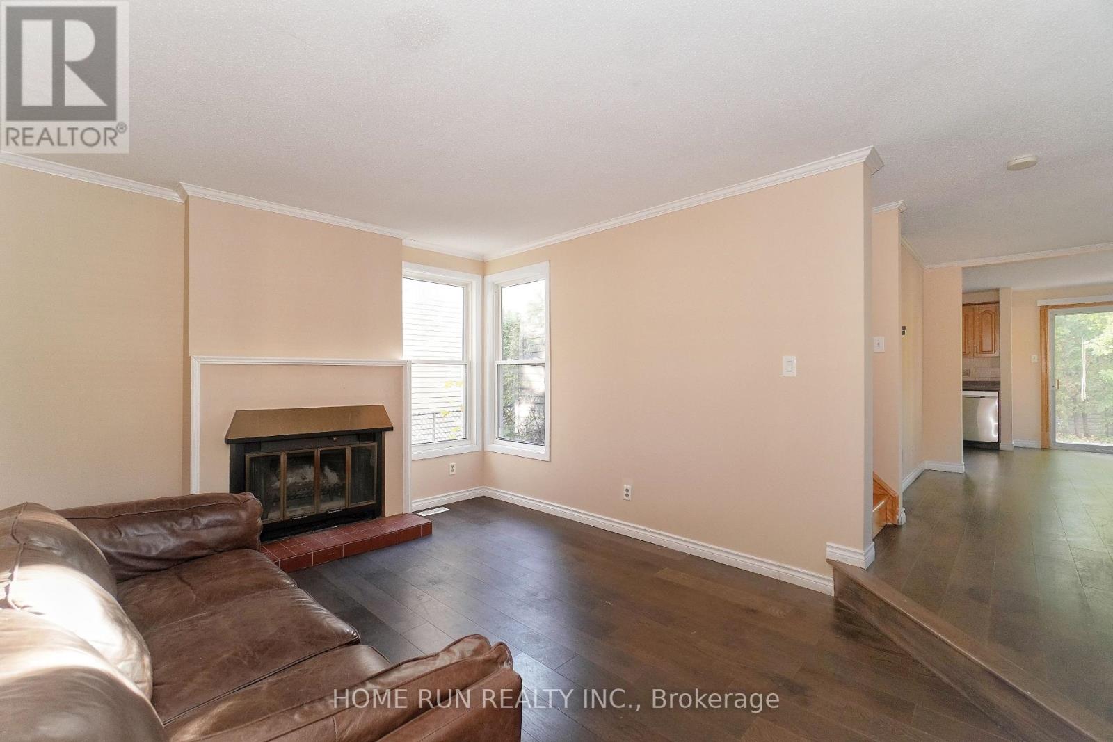 1484 Forest Valley Drive Property Photo 5