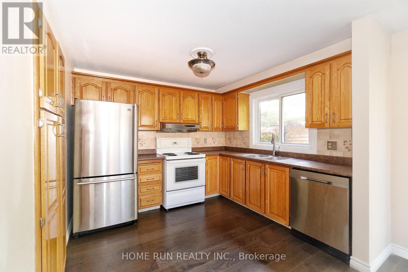 1484 Forest Valley Drive Property Photo 12